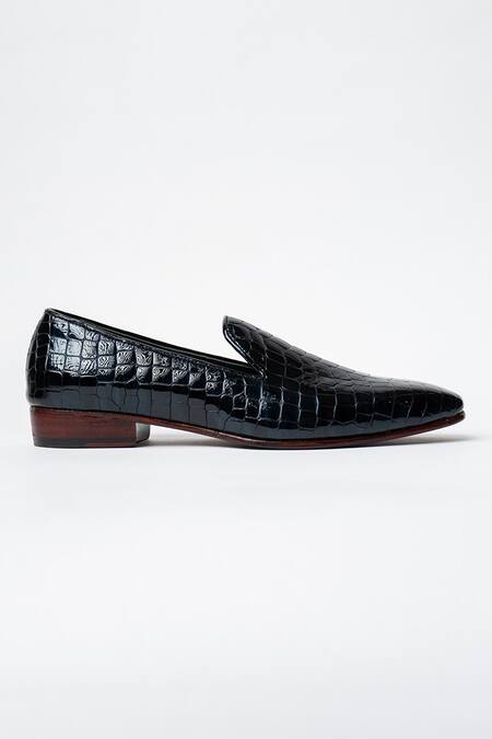 Buy_Kavith_Blue Almond Toe Slip-ons _Online_at_Aza_Fashions