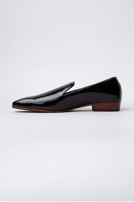 Kavith Black Almond Toe Evening Slip-ons Online at Aza Fashions Kavith_Black Almond Toe Evening Slip-ons _Online_at_Aza_Fashions