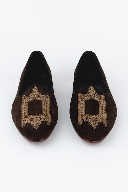 Kavith Brown Hand Embroidered Juttis 