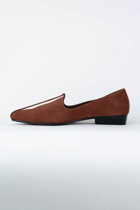 Buy_Kavith_Maroon Mocha Shade Suede Jutti _Online_at_Aza_Fashions