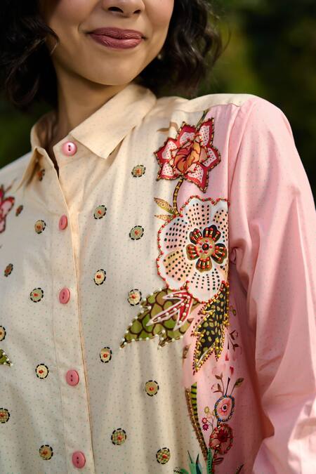 Buy_Verb By Pallavi Singhee_Pink Cotton Embroidery Collared Floral Long Tunic _Online_at_Aza_Fashions