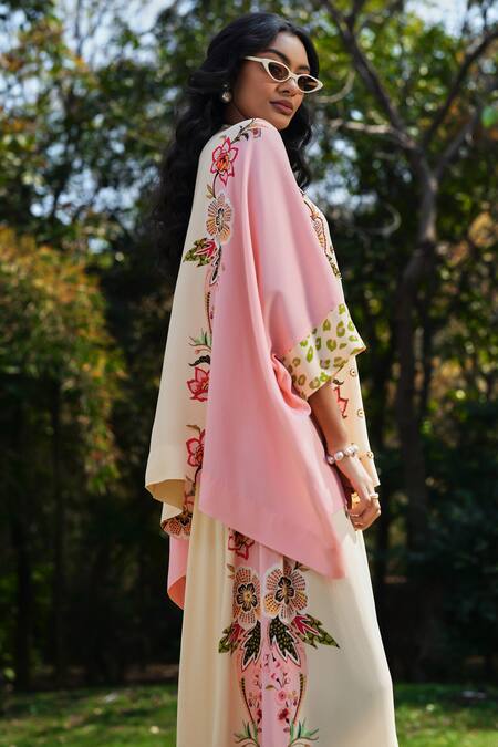 Verb By Pallavi Singhee_Pink Georgette Embroidery Round Neck Floral Pant Set _Online_at_Aza_Fashions
