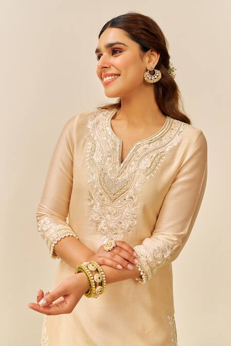 Buy Sheetal Batra Beige Chanderi Silk Embroidery V-neck Kurta Set Online at Aza Fashions Buy_Sheetal Batra_Beige Chanderi Silk Embroidery V-neck Kurta Set _Online_at_Aza_Fashions