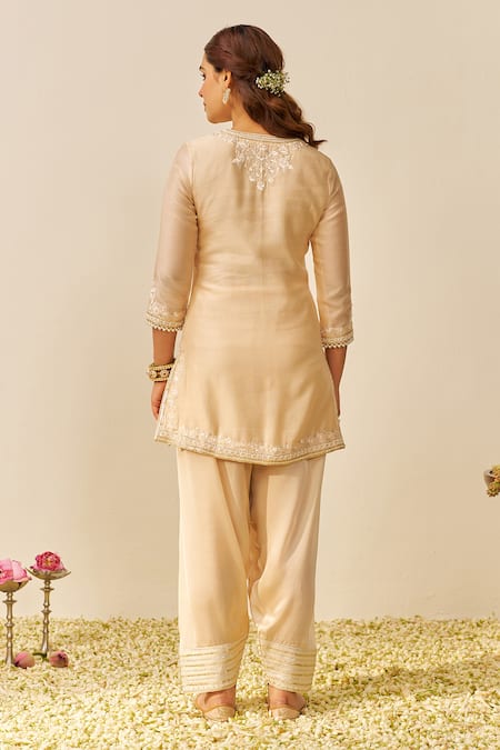 Shop Sheetal Batra Beige Chanderi Silk Embroidery V-neck Kurta Set at Aza Fashions Shop_Sheetal Batra_Beige Chanderi Silk Embroidery V-neck Kurta Set _at_Aza_Fashions