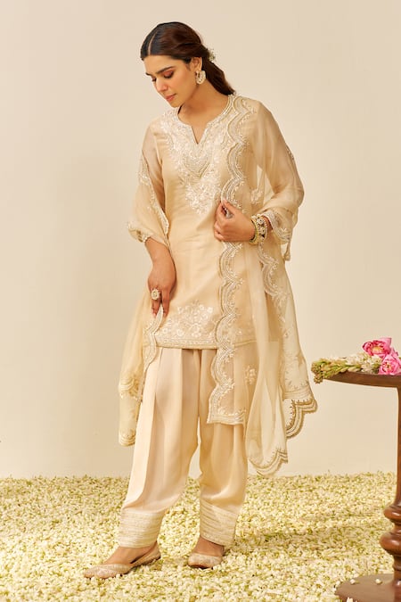 Shop Sheetal Batra Beige Chanderi , Satin, Organza Embroidery V-neck Kurta Set at Aza Fashions Shop_Sheetal Batra_Beige Chanderi , Satin, Organza Embroidery V-neck Kurta Set _at_Aza_Fashions