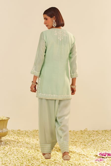 Shop Sheetal Batra Mint Chanderi Silk Embroidery V-neck Green Kurta Set at Aza Fashions Shop_Sheetal Batra_Mint Chanderi Silk Embroidery V-neck Green Kurta Set _at_Aza_Fashions