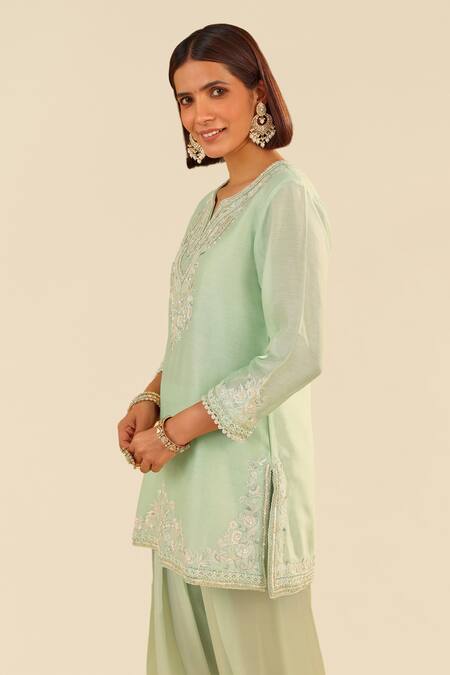Buy Sheetal Batra Mint Chanderi Silk Embroidery V-neck Green Kurta Set Online at Aza Fashions Buy_Sheetal Batra_Mint Chanderi Silk Embroidery V-neck Green Kurta Set _Online_at_Aza_Fashions