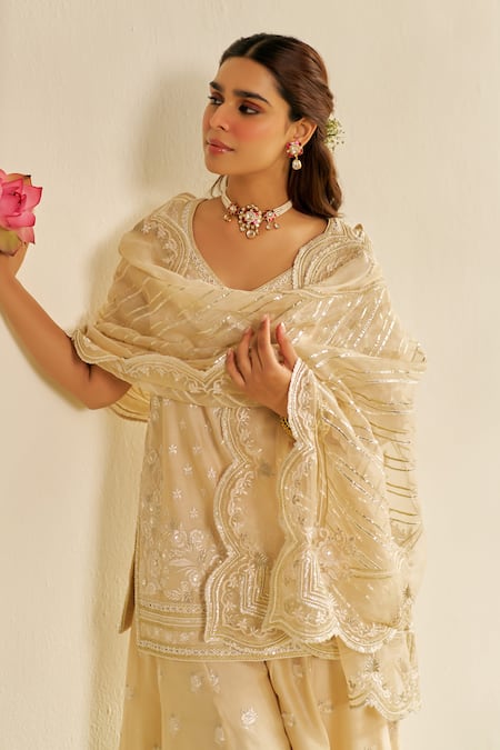Shop Sheetal Batra Beige , Chanderi, Organza Embroidery V-neck Kurta Set at Aza Fashions Shop_Sheetal Batra_Beige , Chanderi, Organza Embroidery V-neck Kurta Set _at_Aza_Fashions