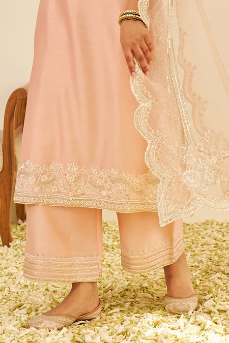 Sheetal Batra Pink , Chanderi, Organza Embroidery Keyhole Neck Kurta Set Online at Aza Fashions Sheetal Batra_Pink , Chanderi, Organza Embroidery Keyhole Neck Kurta Set _Online_at_Aza_Fashions