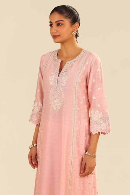 Sheetal Batra Blush Silk, Chanderi Sequins, Embroidery Split V-neck Pink Kurta Set Online at Aza Fashions Sheetal Batra_Blush Silk, Chanderi Sequins, Embroidery Split V-neck Pink Kurta Set _Online_at_Aza_Fashions