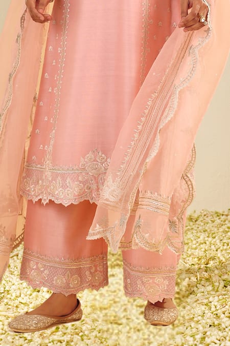 Sheetal Batra Blush , Chanderi, Organza Embroidery Round Neck Kurta Set Online at Aza Fashions Sheetal Batra_Blush , Chanderi, Organza Embroidery Round Neck Kurta Set _Online_at_Aza_Fashions