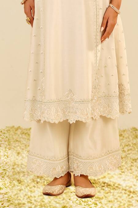 Sheetal Batra Ivory Silk, Chanderi Embroidery Split V-neck Daisy Kurta Set Online at Aza Fashions Sheetal Batra_Ivory Silk, Chanderi Embroidery Split V-neck Daisy Kurta Set _Online_at_Aza_Fashions