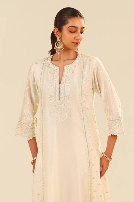 Buy Sheetal Batra Ivory Silk, Chanderi Embroidery Split V-neck Daisy Kurta Set Online at Aza Fashions Buy_Sheetal Batra_Ivory Silk, Chanderi Embroidery Split V-neck Daisy Kurta Set _Online_at_Aza_Fashions