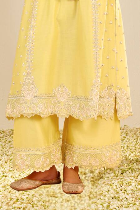 Sheetal Batra Yellow Silk, Chanderi Sequins, Embroidery Split V-neck Kurta Set Online at Aza Fashions Sheetal Batra_Yellow Silk, Chanderi Sequins, Embroidery Split V-neck Kurta Set _Online_at_Aza_Fashions