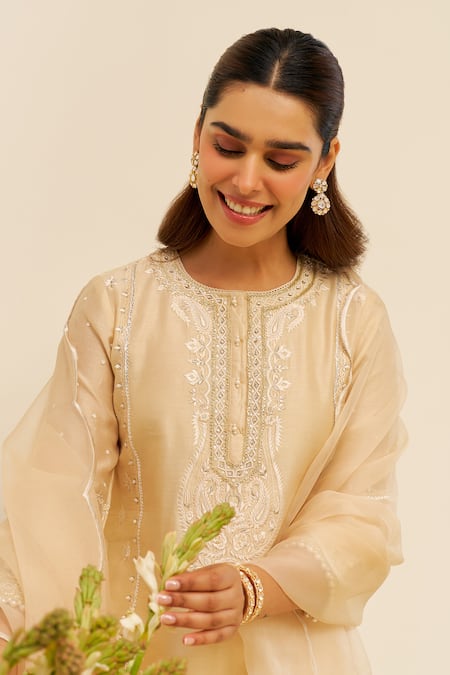 Sheetal Batra_Beige Chanderi Silk, Satin Embroidery Round Neck Kurta And Dhoti Pant Set _at_Aza_Fashions
