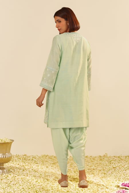 Shop Sheetal Batra Mint Chanderi Silk, Satin Embroidery Round Neck Green Kurta Set at Aza Fashions Shop_Sheetal Batra_Mint Chanderi Silk, Satin Embroidery Round Neck Green Kurta Set _at_Aza_Fashions
