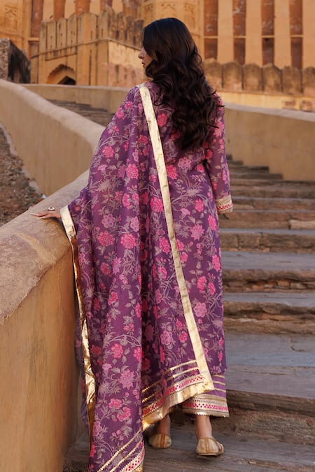 Bannhi By Priyanka Rathore Floral Printed Chanderi Kurta Set 