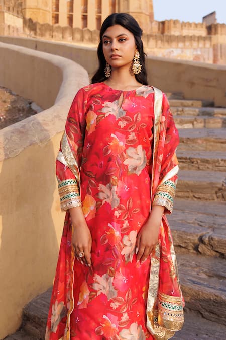 Bannhi By Priyanka Rathore Coral Chanderi Embroidery Round Neck Print Kurta Set Online at Aza Fashions Bannhi By Priyanka Rathore_Coral Chanderi Embroidery Round Neck Print Kurta Set _Online_at_Aza_Fashions