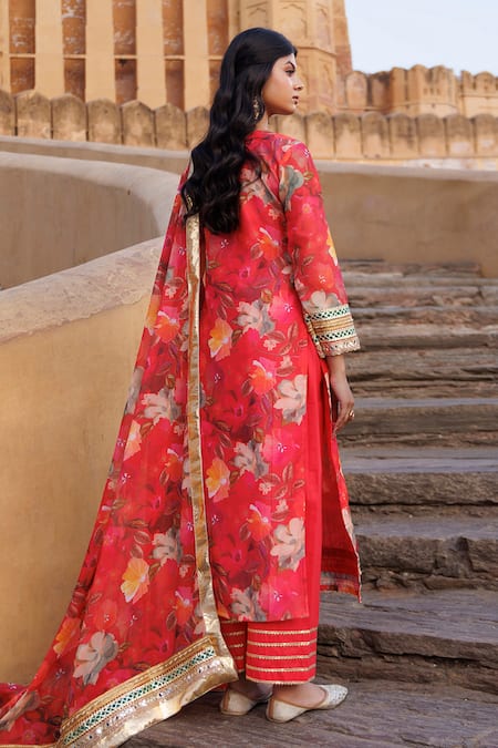 Shop Bannhi By Priyanka Rathore Coral Chanderi Embroidery Round Neck Print Kurta Set at Aza Fashions Shop_Bannhi By Priyanka Rathore_Coral Chanderi Embroidery Round Neck Print Kurta Set _at_Aza_Fashions