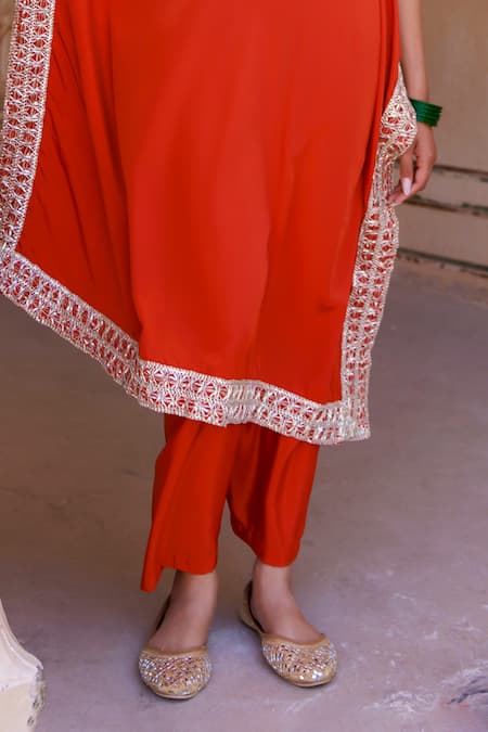 Buy_Bannhi By Priyanka Rathore_Orange Crepe Embroidery Split V-neck Kaftan And Palazzo Set _Online_at_Aza_Fashions
