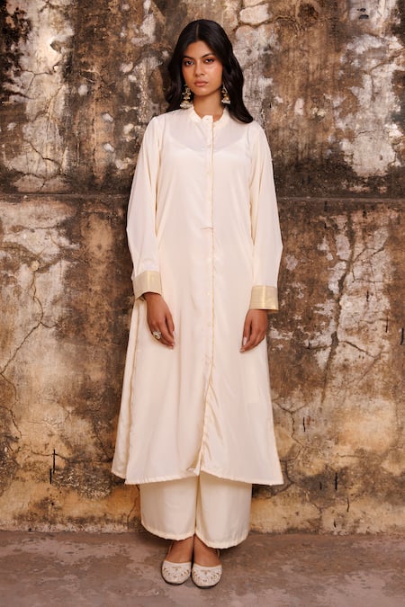 Shop Bannhi By Priyanka Rathore Ivory Crepe Collared Straight Kurta Set Online at Aza Fashions Shop_Bannhi By Priyanka Rathore_Ivory Crepe Collared Straight Kurta Set _Online_at_Aza_Fashions