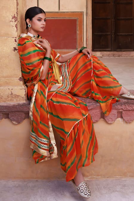 Bannhi By Priyanka Rathore_Orange Chiffon Zari Scoop Neck Printed Kurta Set With Sharara _at_Aza_Fashions