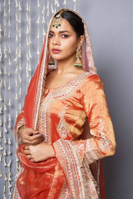 Buy_Shweta Dabas_Rust Tissue Embroidery Round Neck Orange Kurta Set 