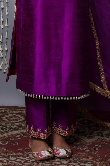 Buy_Shweta Dabas_Purple , Organza Sequins, Embroidery Square Neck Kurta Set _Online_at_Aza_Fashions