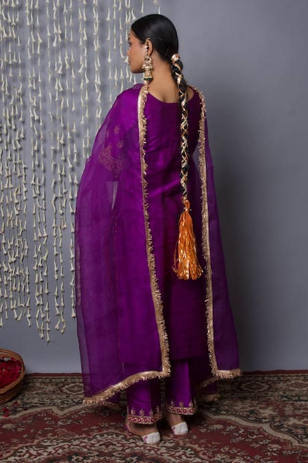 Shweta Dabas Embroidered Purple Kurta Set 