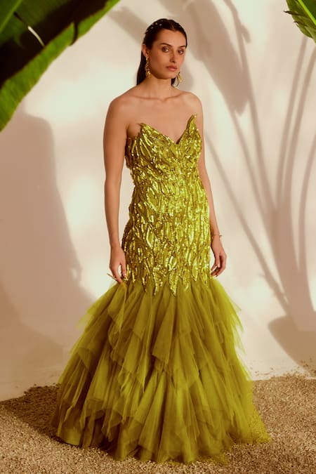Silky Bindra_Green Net Sequins Sweetheart Neck Fauna Applique Mermaid Gown _Online_at_Aza_Fashions