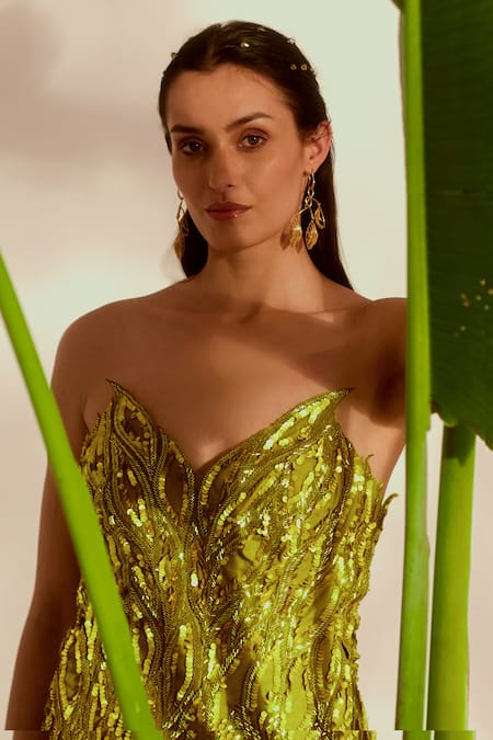 Shop_Silky Bindra_Green Net Sequins Sweetheart Neck Fauna Applique Mermaid Gown _Online_at_Aza_Fashions