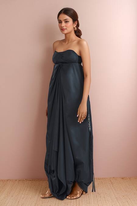 Buy_AK-OK_Black Sweetheart Neck Pleated Tube Maxi Dress_Online_at_Aza_Fashions