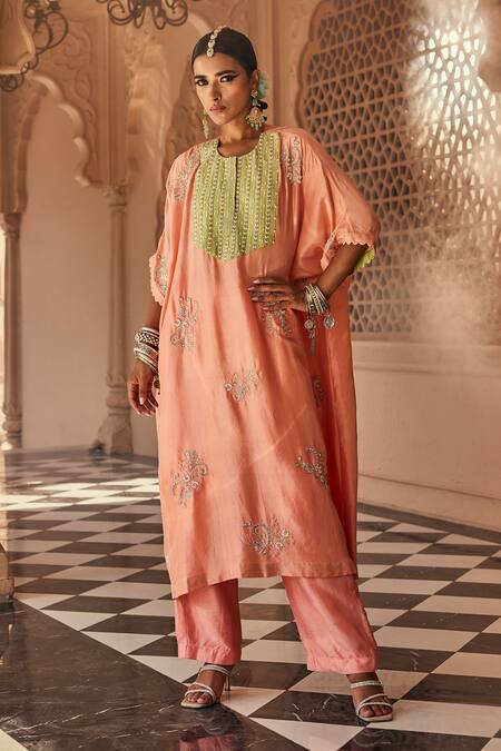 Anu Pellakuru_Peach Silk Embroidery Round Neck Pink Kaftan And Pant Set _Online_at_Aza_Fashions