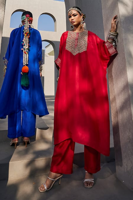 Buy_Anu Pellakuru_Blue Silk Embroidery Round Neck Electric Kaftan Set _Online_at_Aza_Fashions