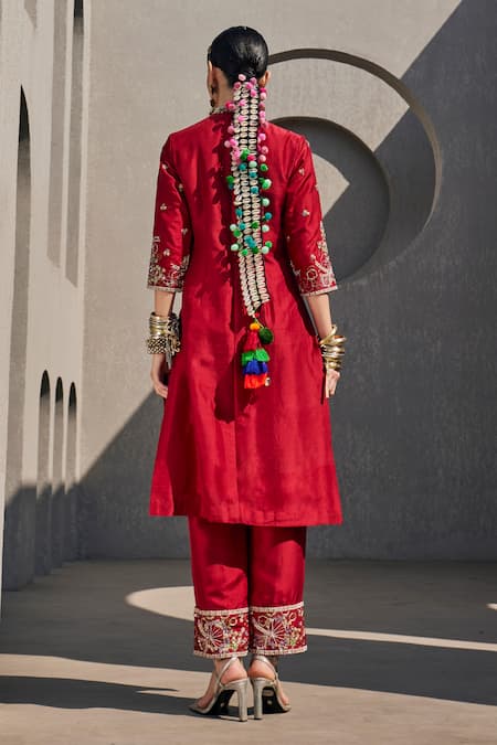 Anu Pellakuru Embroidered Red Velvet Kurta Set 