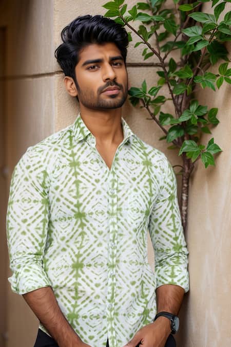 Aryavir Malhotra Green Cotton Tie-dye Geometric Print Shirt at Aza Fashions Aryavir Malhotra_Green Cotton Tie-dye Geometric Print Shirt _at_Aza_Fashions