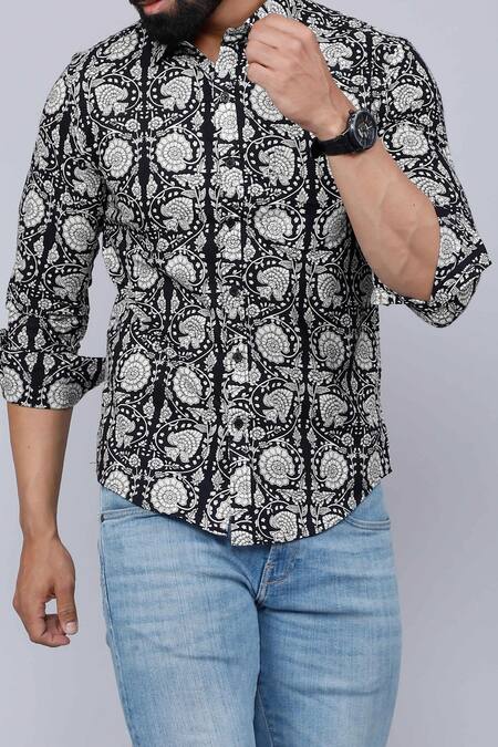 Shop Aryavir Malhotra Black Cotton Floral Print Collared Shirt Shop_Aryavir Malhotra_Black Cotton Floral Print Collared Shirt