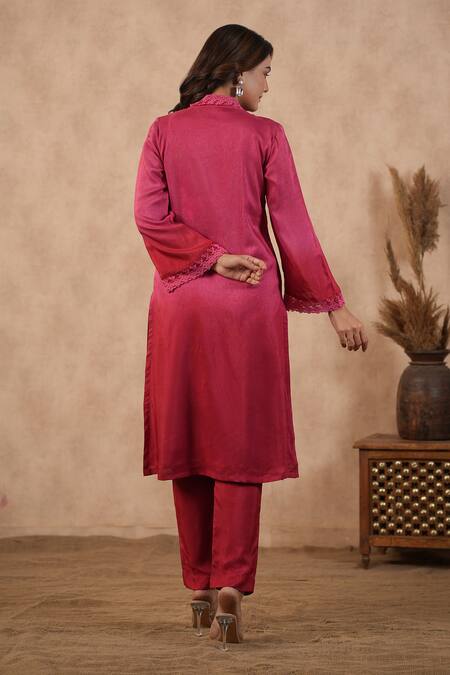 Masoomm_Fuchsia Silk, Organza Embroidery V-neck Ombre Pink To Red Kurta Set _Online_at_Aza_Fashions