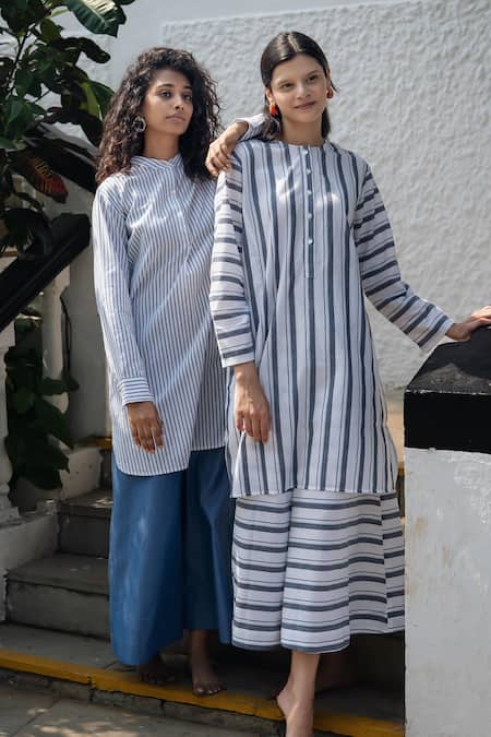 Buy_Raas Life_White Cotton Collared Striped Tunic Kurta Set _Online_at_Aza_Fashions