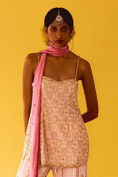 Shop Anushka Khanna Blush Silk, Organza Embroidery Round Neck Pink Hand Kurta Set at Aza Fashions Shop_Anushka Khanna_Blush Silk, Organza Embroidery Round Neck Pink Hand Kurta Set_at_Aza_Fashions