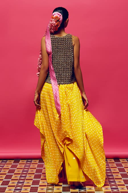 Shop Anushka Khanna Yellow Silk, Crepe Embroidery Plunge Neck, Marigold Hand Kurta Set at Aza Fashions Shop_Anushka Khanna_Yellow Silk, Crepe Embroidery Plunge Neck, Marigold Hand Kurta Set_at_Aza_Fashions