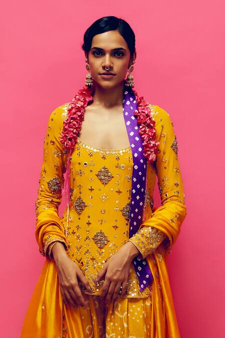 Shop Anushka Khanna Mustard Silk, Organza Embroidery Scoop Neck Hand Kurta Set at Aza Fashions Shop_Anushka Khanna_Mustard Silk, Organza Embroidery Scoop Neck Hand Kurta Set_at_Aza_Fashions