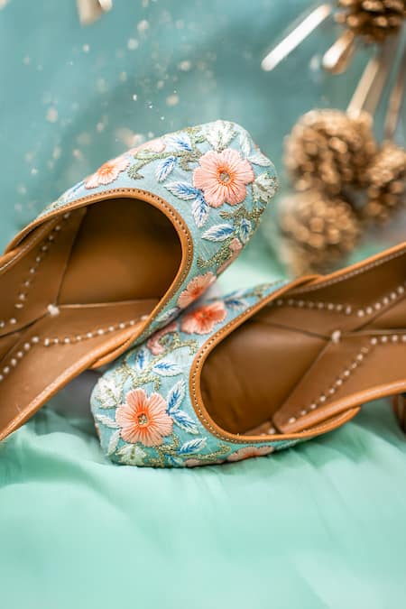 Loryphilory Pastel Blue Floral Embroidered Juttis 