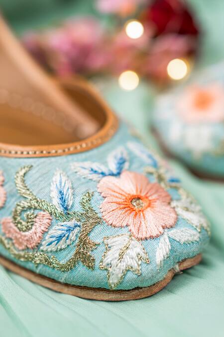 Loryphilory_Blue Pastel Floral Embroidered Juttis _Online_at_Aza_Fashions