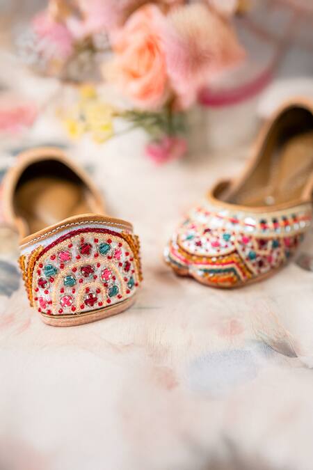Loryphilory_Multi Color Vibrant Embellished Husn Jahan Juttis _Online_at_Aza_Fashions