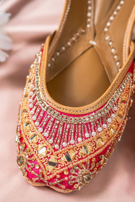 Shop_Loryphilory_Red Designer And Gold Mirror Work Juttis _Online_at_Aza_Fashions