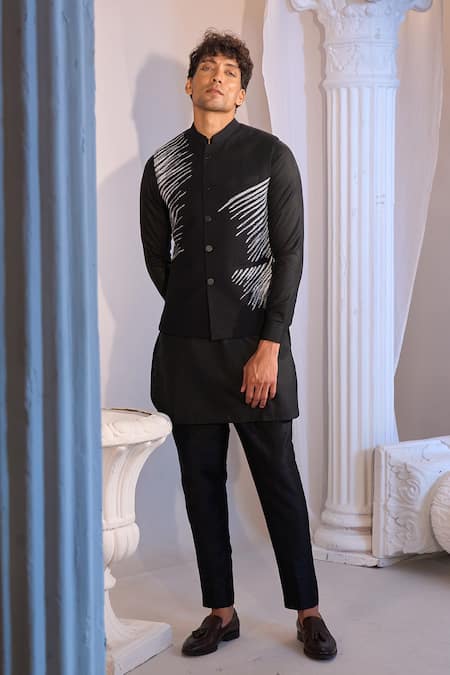 Buy_Manish Nagdeo X AZA_Black Silk Ruby Kurta Set With Nehru Jacket 
