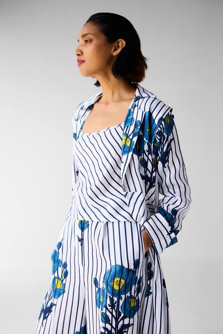 Cotton And Clay White Cotton, Twill Embroidery V-neck, Scoop Floral Print Jacket And Trouser Set Online at Aza Fashions Cotton And Clay_White Cotton, Twill Embroidery V-neck, Scoop Floral Print Jacket And Trouser Set _Online_at_Aza_Fashions