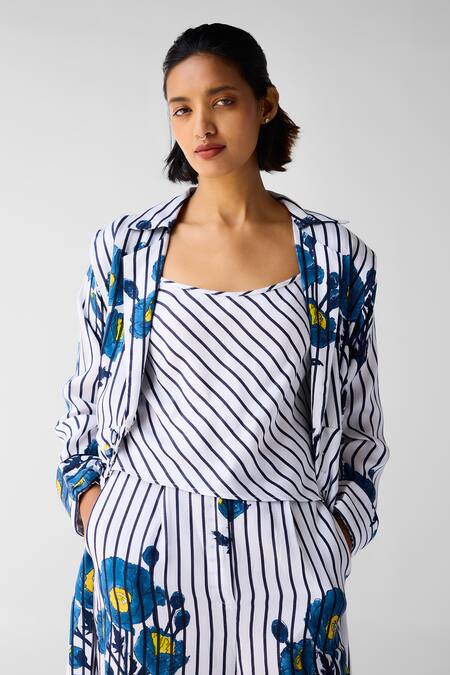 Buy Cotton And Clay White Cotton, Twill Embroidery V-neck, Scoop Floral Print Jacket And Trouser Set Online at Aza Fashions Buy_Cotton And Clay_White Cotton, Twill Embroidery V-neck, Scoop Floral Print Jacket And Trouser Set _Online_at_Aza_Fashions