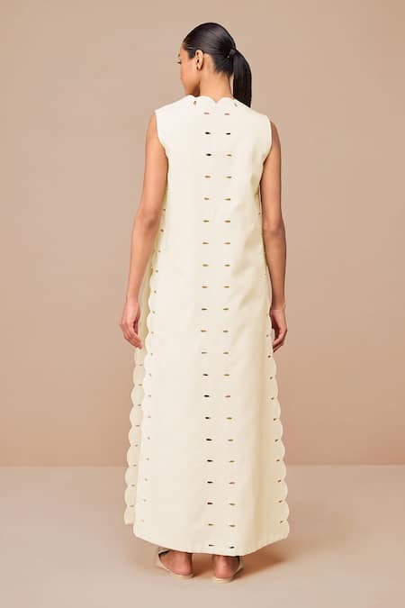 Shop Ampm Ivory Cotton, Linen Cleo Scalloped Throw Set at Aza Fashions Shop_Ampm_Ivory Cotton, Linen Cleo Scalloped Throw Set _at_Aza_Fashions